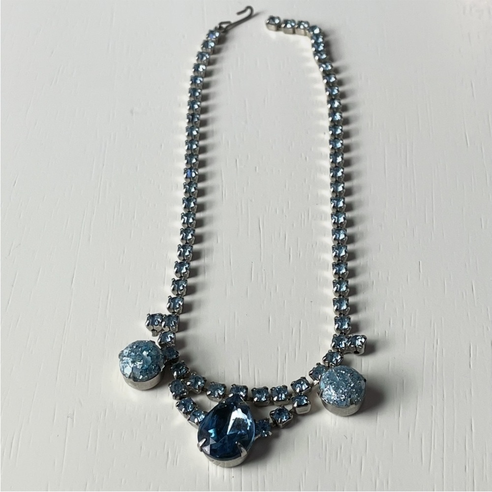 Gorgeous vintage blue rhinestone choker necklace w/ confetti cabochons - Picture 3 of 10